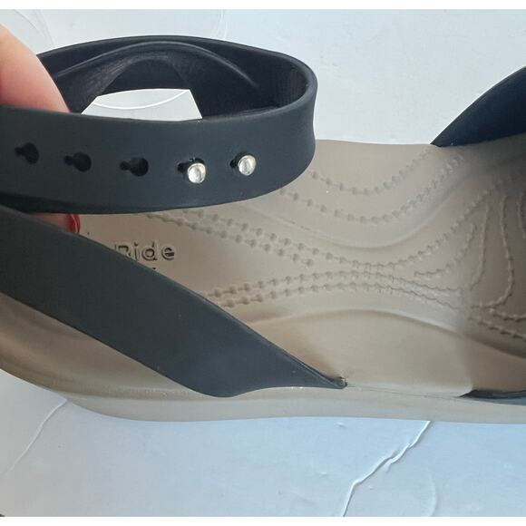 Crocs Brooklyn Black and Tan Criss Cross Ankle Strap Wedge Comfort Sandals Sz 10 - Picture 12 of 13